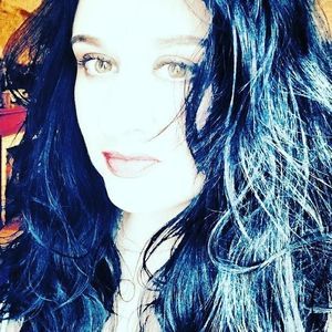 Meet your Posher, Tabitha